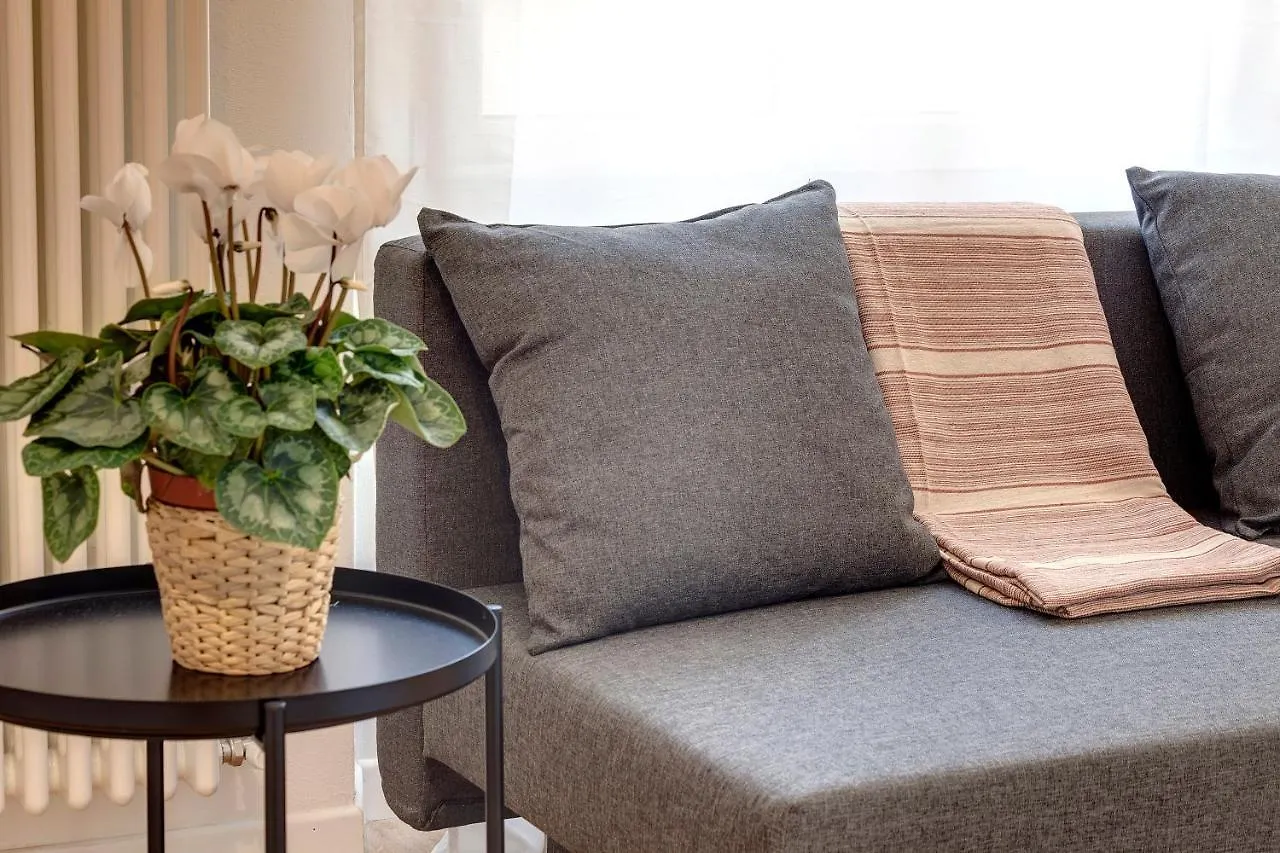 Guya Apartment By Mamo Florence